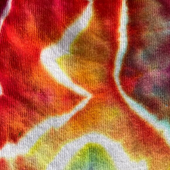 Baby Onesie Ice Dyed - Tie Dye Boy Girl - Rainbow Blue Red Newborn 0-3 months - Picture 4 of 10